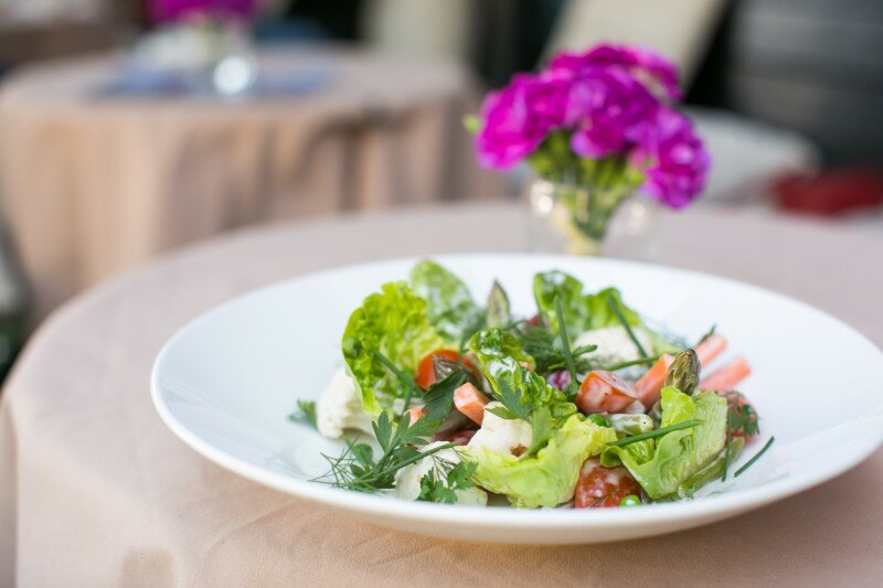 Салат из овощей с грядки Обамы, 330 р, grill restaurant NEW YORK